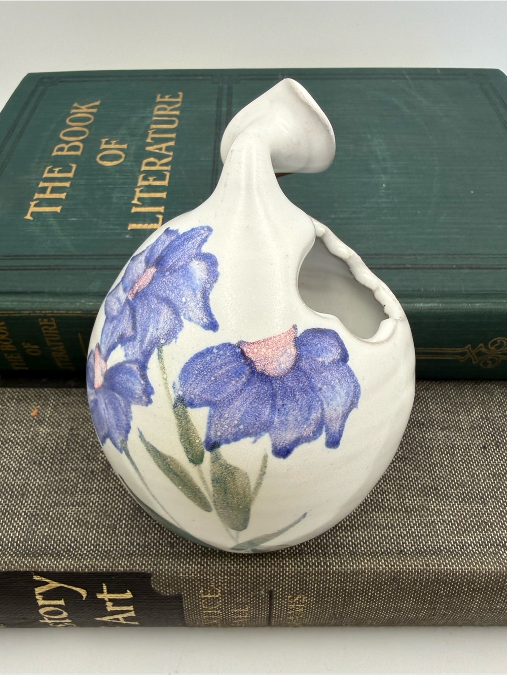 Wall Pocket 4.5” Vase Clayworks Halifax Nova Scotia White & Blue Flowers Pottery